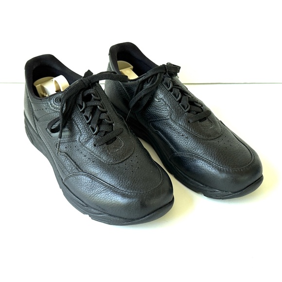 SAS Tour Black Lace Up Sneakers - Size 8.5 Wide - Excellent Condition with Box - Picture 2 of 7